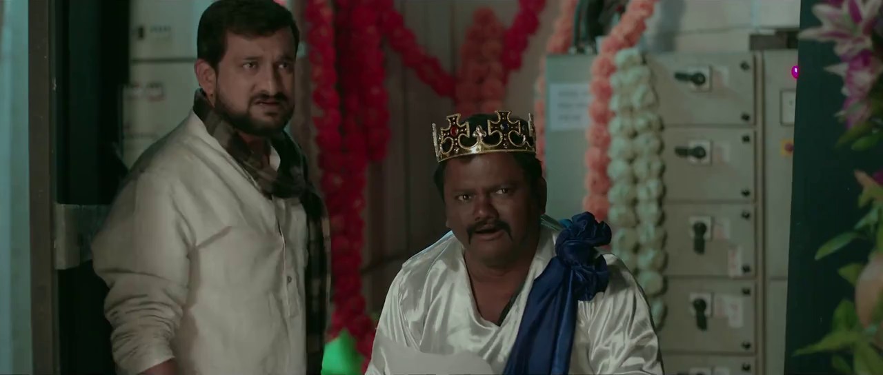Shikari (2018) WEBRip Marathi 720p x264 AVC HE-AAC 2.0.mkv.0000